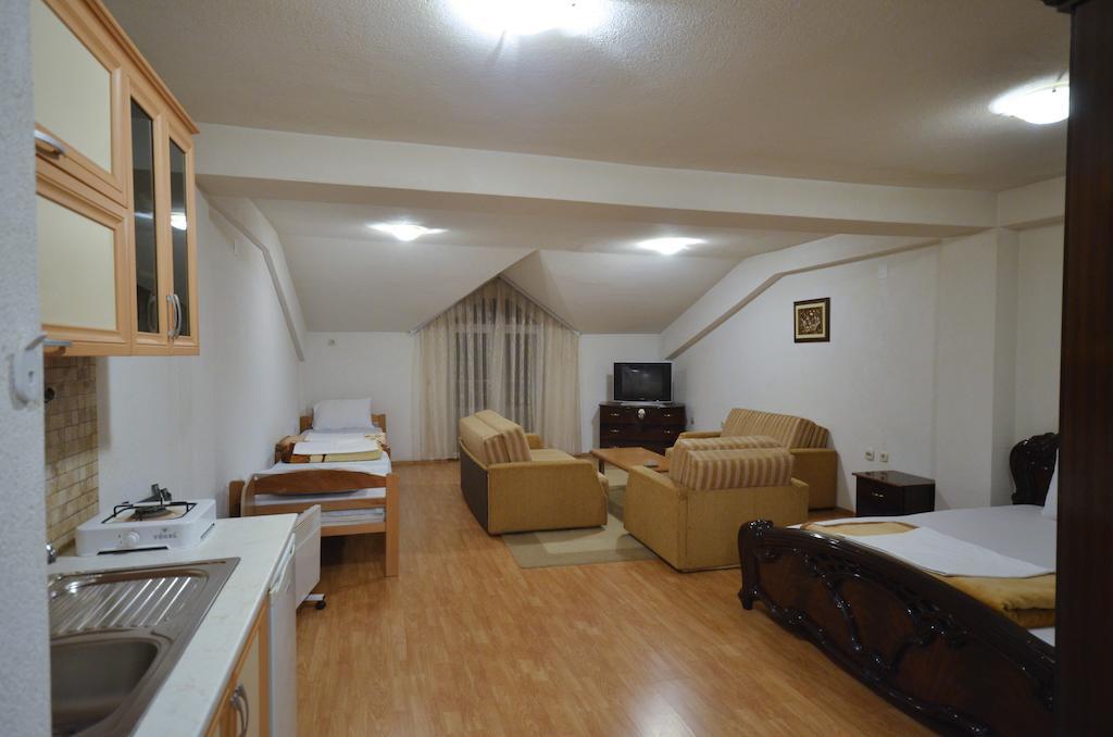 Hotel Venecia Apartments Στρούγκα Δωμάτιο φωτογραφία